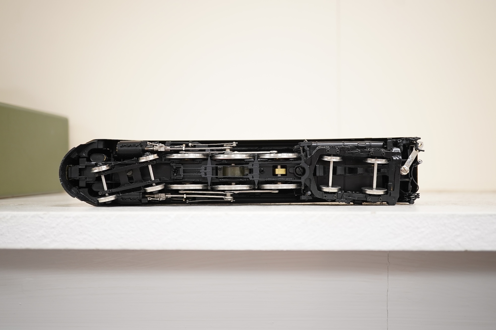 A boxed HO gauge Challenger Imports Ltd. model of Chicago and North Western Class E-4, 4008, streamlined 4-6-4 locomotive with bogie tender, powered for two rail operation.